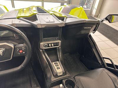 2023 Slingshot Slingshot SL - AutoDrive - Photo 6