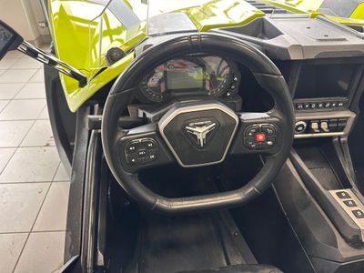 2023 Slingshot Slingshot SL - AutoDrive - Photo 5
