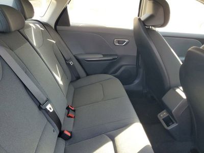 2025 Kia K4 - Photo 24