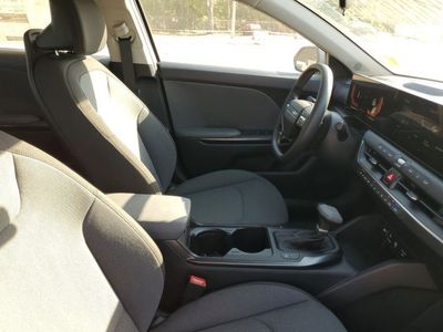 2025 Kia K4 - Photo 26