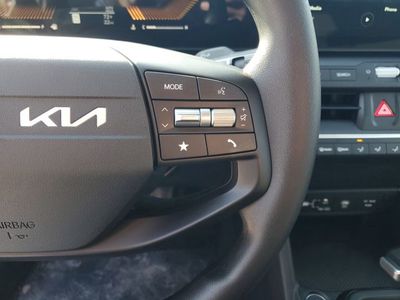 2025 Kia K4 - Photo 11