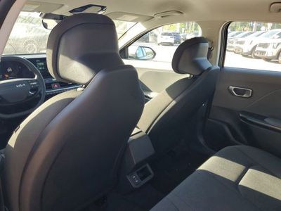 2025 Kia K4 - Photo 21