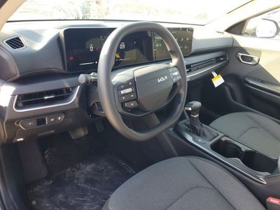 2025 Kia K4 - Photo 5