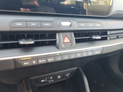 2025 Kia K4 - Photo 15