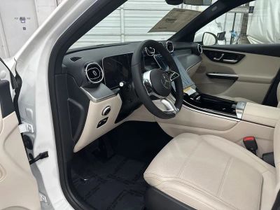 2026 Mercedes-Benz GLC — photo 9 view