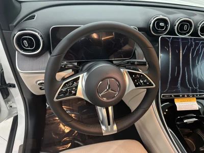 2026 Mercedes-Benz GLC — photo 10 view