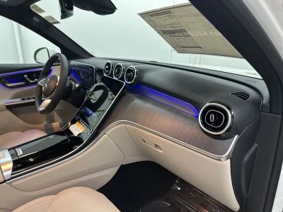 2026 Mercedes-Benz GLC — photo 26 view
