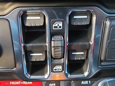 2026 Jeep Gladiator - Photo 28