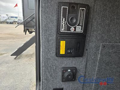 2026 Jayco Pinnacle - Photo 16