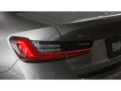 2026 BMW 3 Series - Photo 8