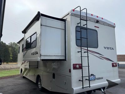2019 Winnebago Vista — interior view