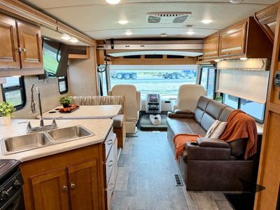 2019 Winnebago Vista — photo 9 view