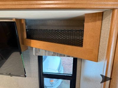 2019 Winnebago Vista — photo 12 view