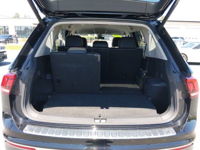 2024 Volkswagen Tiguan — photo 11 view