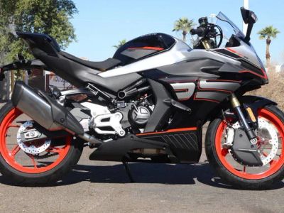 2026 CFMOTO 450SS — front three-quarter view