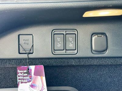 2026 Lexus RX — photo 13 view