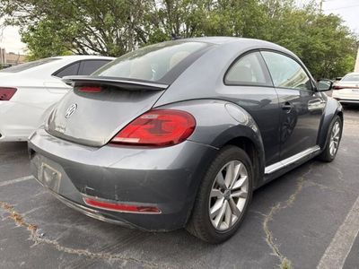 2017 Volkswagen Beetle - Photo 4