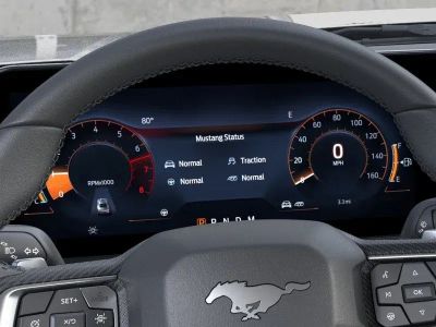 2026 Ford Mustang - Photo 13