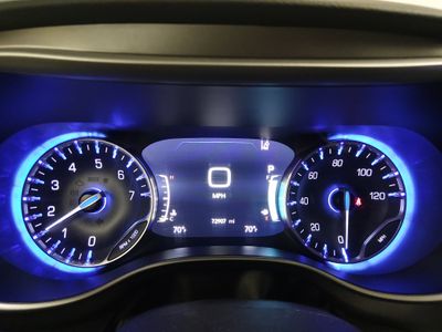 2023 Chrysler Pacifica — photo 14 view