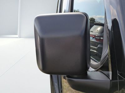 2025 Jeep Wrangler — photo 10 view