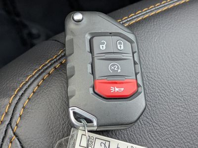 2025 Jeep Wrangler — photo 26 view