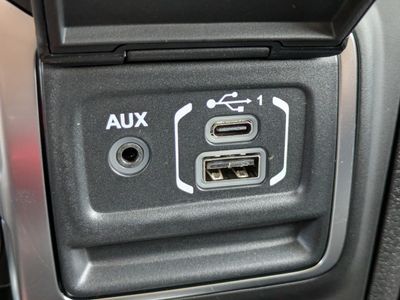 2025 Jeep Wrangler — photo 20 view