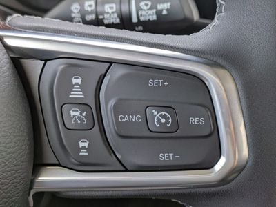 2025 Jeep Wrangler — photo 23 view