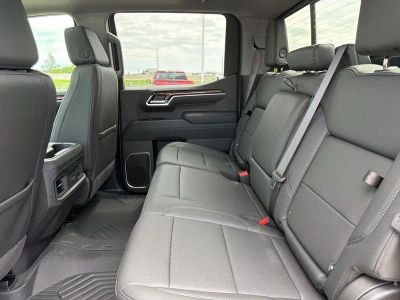 2026 Chevrolet Silverado 1500 - Photo 15