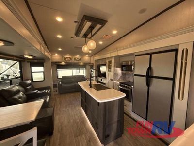2022 Dutchmen RV Astoria — photo 11 view