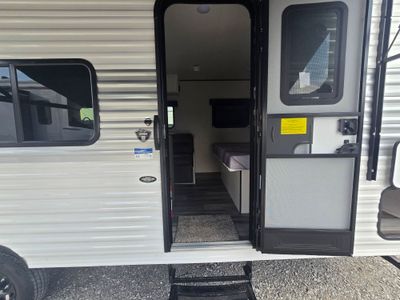 2026 Jayco Jay Flight SLX — photo 10 view