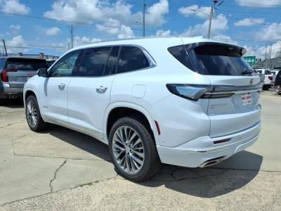 2026 Buick Enclave — detail view