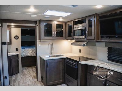 2020 Grand Design Transcend Xplor - Photo 9