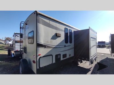 2017 Keystone RV Cougar X-Lite — engine compartment view