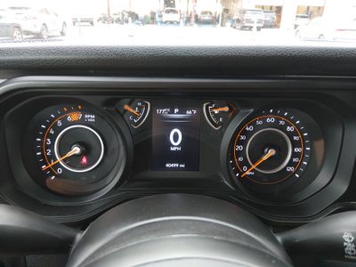 2024 Jeep Wrangler — photo 14 view