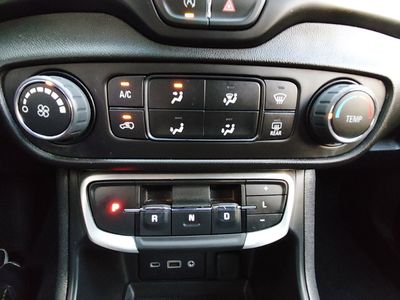 2024 GMC Terrain - Photo 17