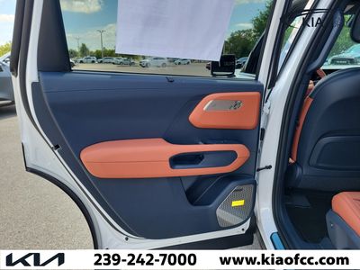 2027 Kia Telluride Hybrid - Photo 16
