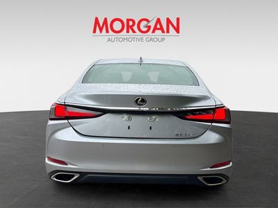 2023 Lexus ES - Photo 4