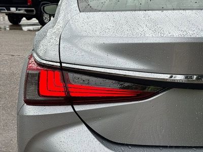 2023 Lexus ES - Photo 10