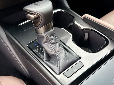 2023 Lexus ES - Photo 26