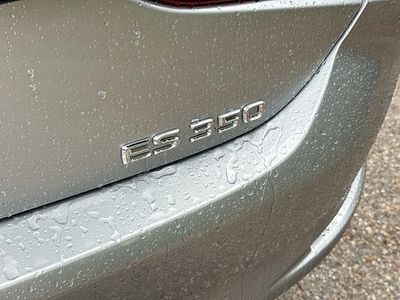 2023 Lexus ES - Photo 11