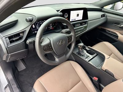 2023 Lexus ES - Photo 23