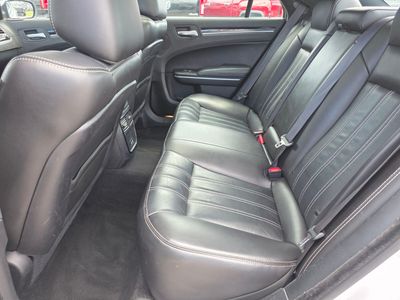 2023 Chrysler 300 - Photo 17