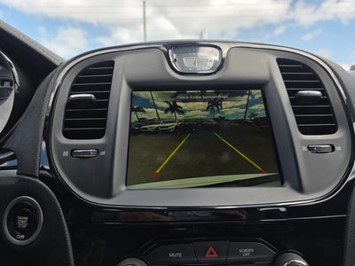 2023 Chrysler 300 - Photo 30