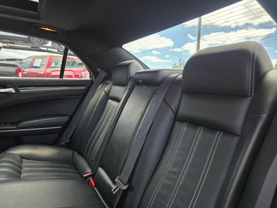2023 Chrysler 300 - Photo 16