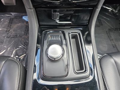 2023 Chrysler 300 - Photo 25