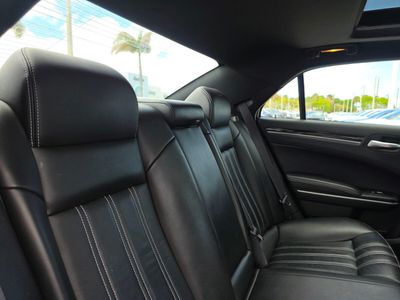 2023 Chrysler 300 - Photo 14