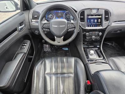 2023 Chrysler 300 - Photo 20
