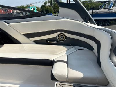 2016 Yamaha 242 Ltd S - Photo 14