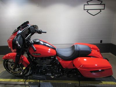 2026 Harley-Davidson FLHX - Street Glide — photo 8 view