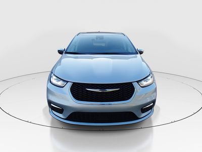 2023 Chrysler Pacifica - Photo 2